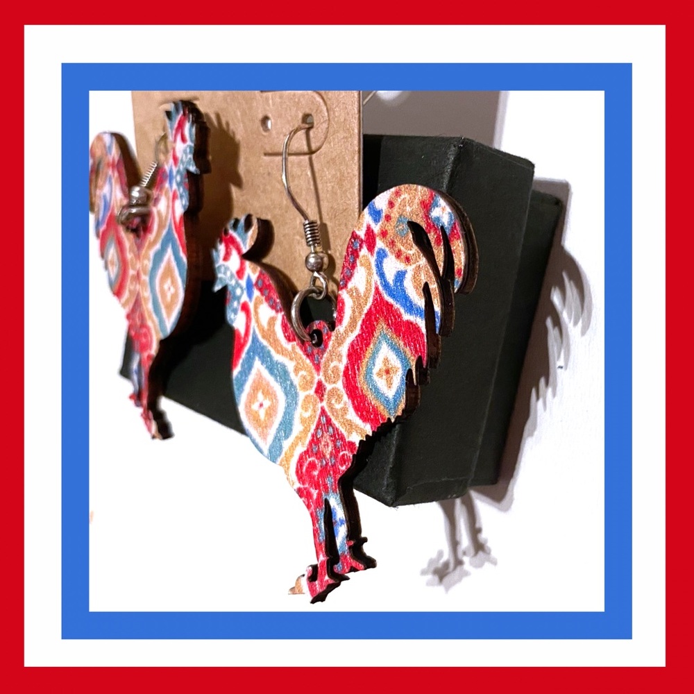Trendy Lightweight Laser Cut Wooden Rooster NWT